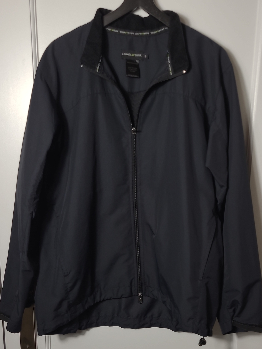 New Levelwear Level2 full zip jacket. Large.